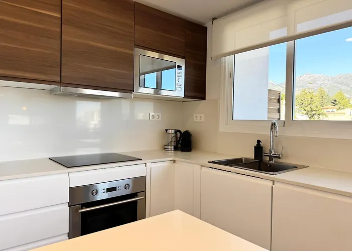 شقة Oasis Ii Center With Mountain Views - Eaw Homes