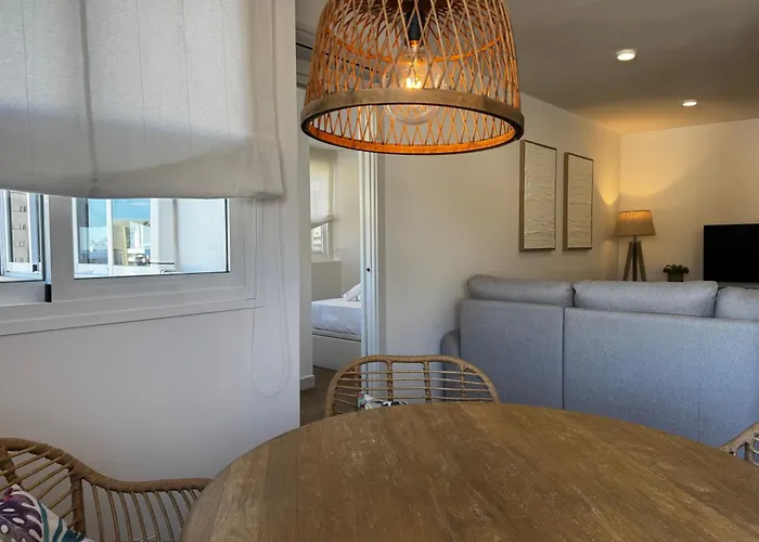 Oasis Ii Center With Mountain Views - Eaw Homes شقة *