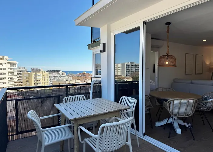 Oasis Ii Center With Mountain Views - Eaw Homes