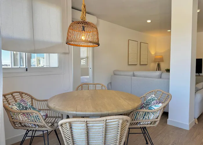 Oasis Ii Center With Mountain Views - Eaw Homes *